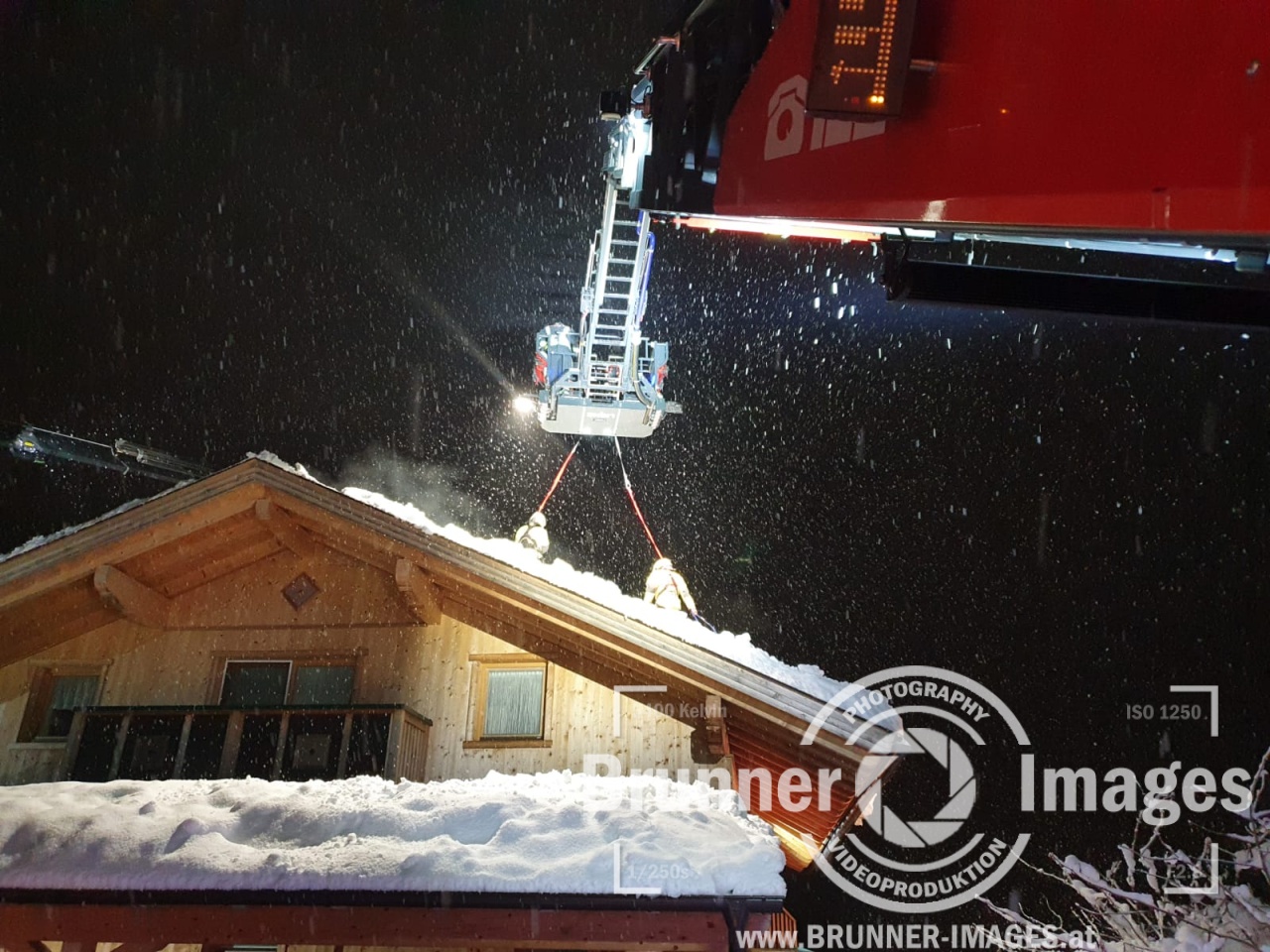23.01.2021 - Feuerwehreinsatz Schneelast - Gaimberg